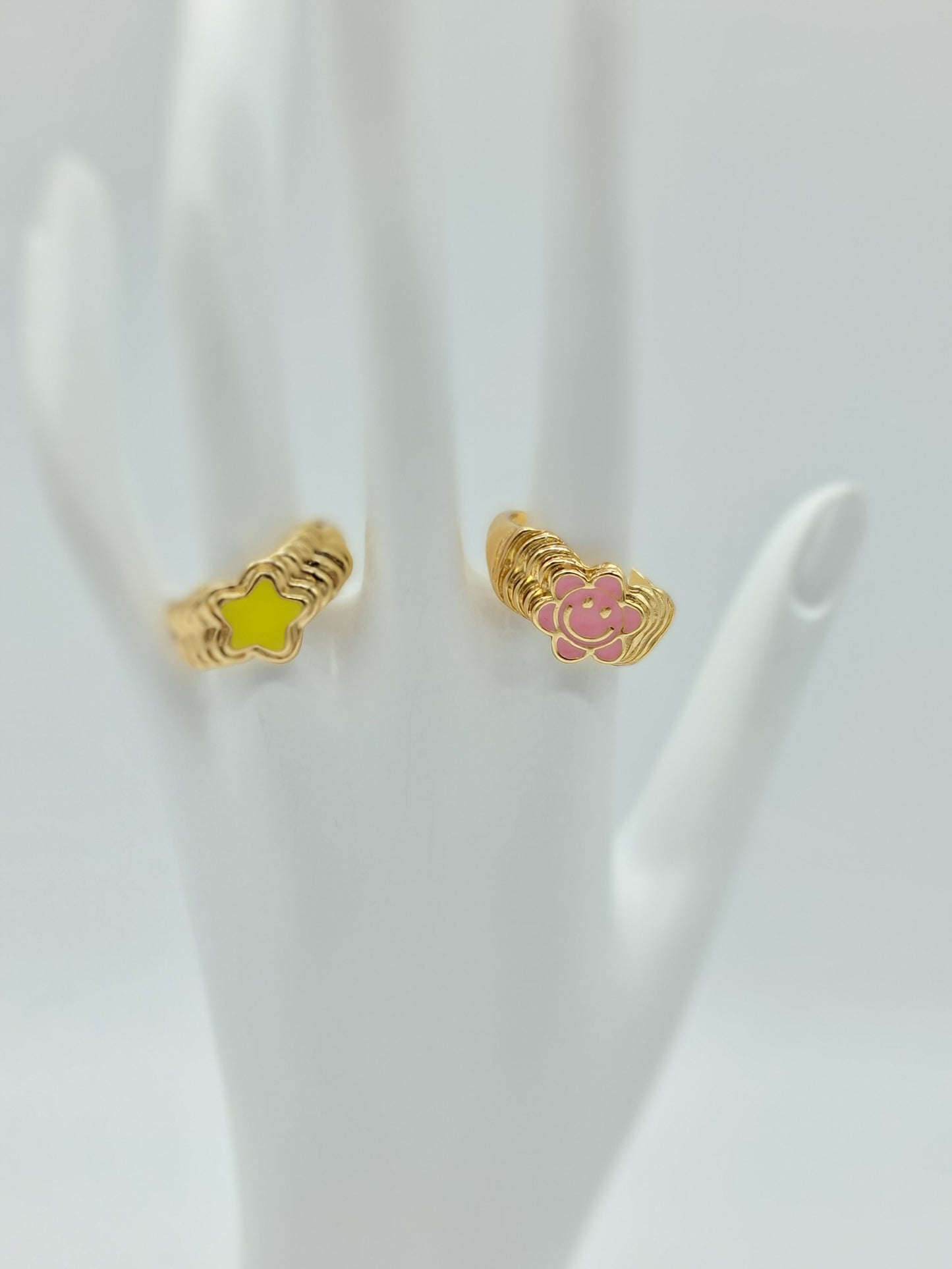 Anillo de fantasía flor y estrella