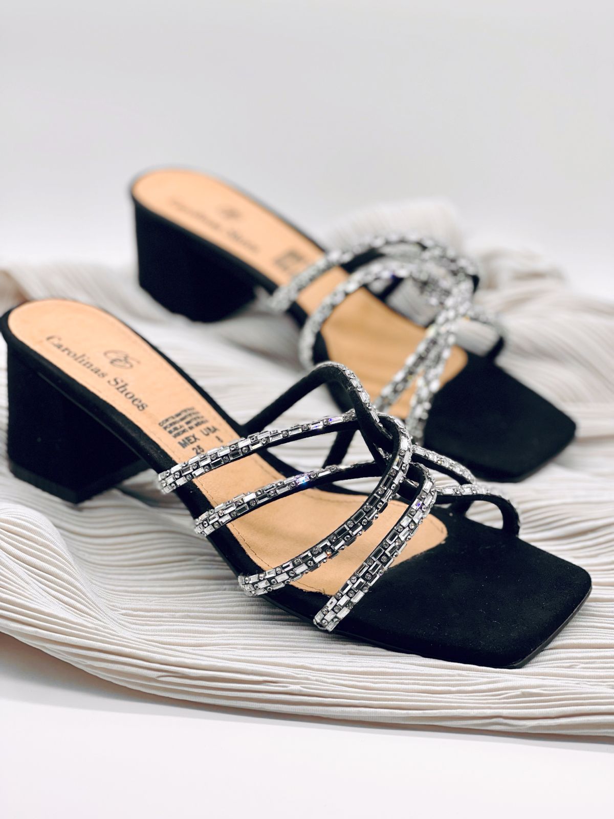 zapatilla-piedras-vanesa-210