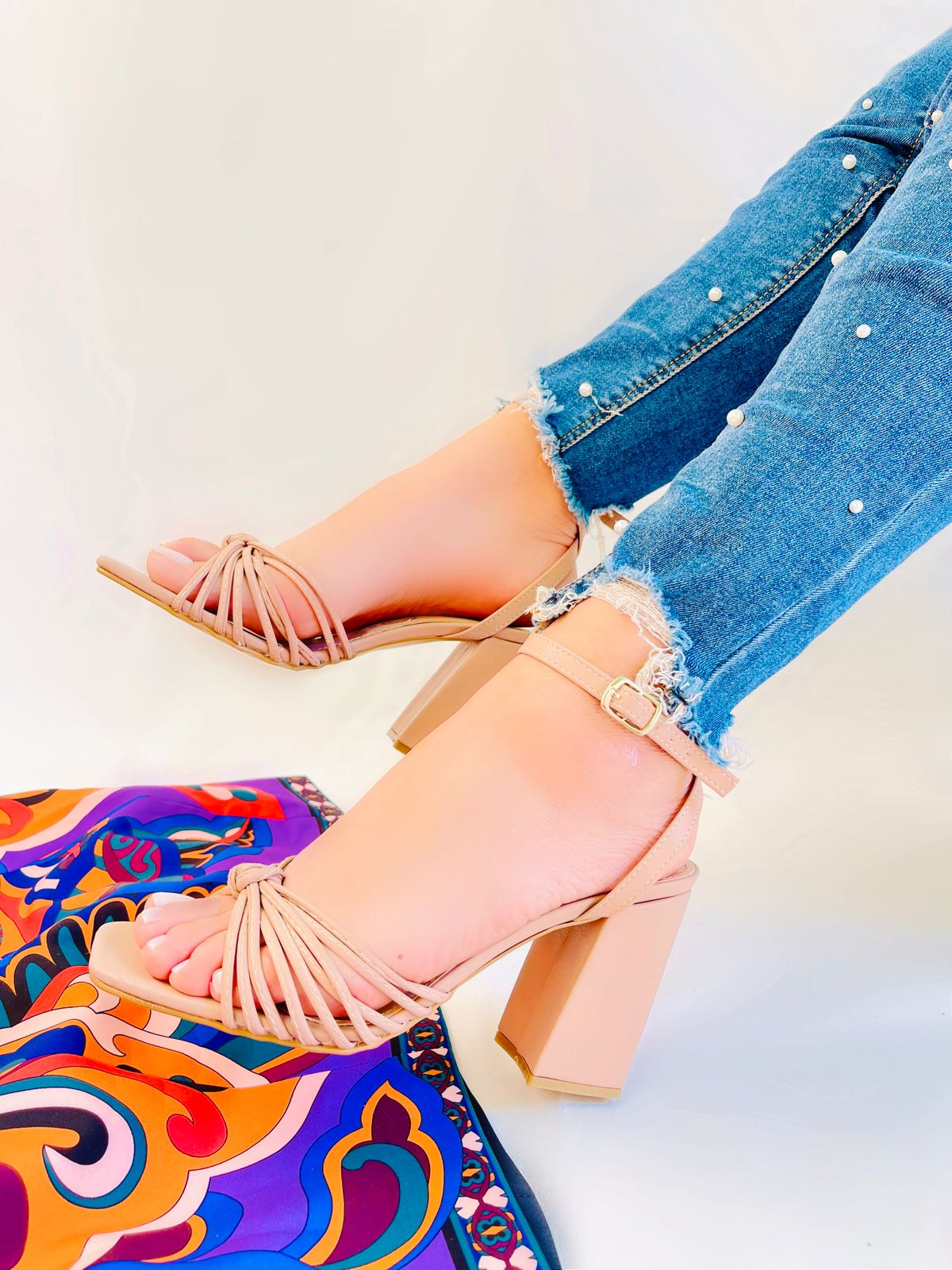 zapatilla-piolas-metalicas-abril-1413