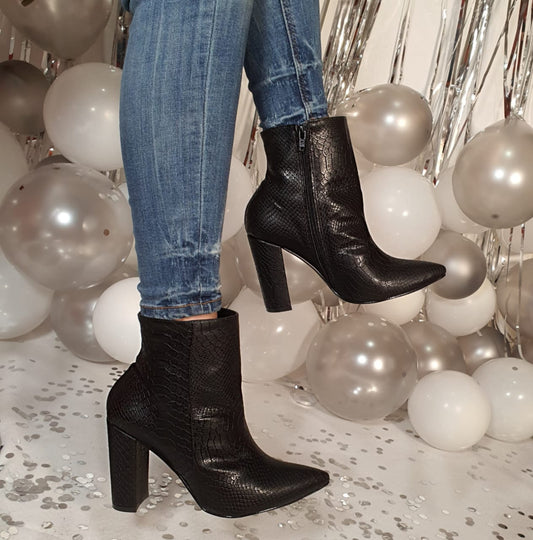 Botín Eunice 2000 textura serpiente