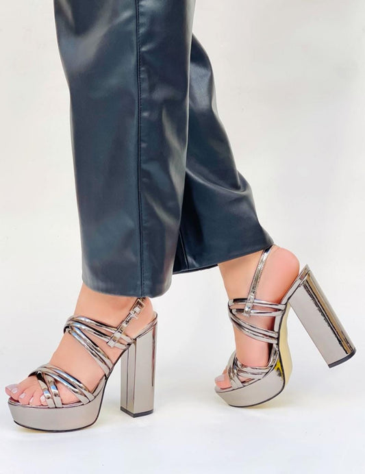 plataforma-tiras-isabel-1784